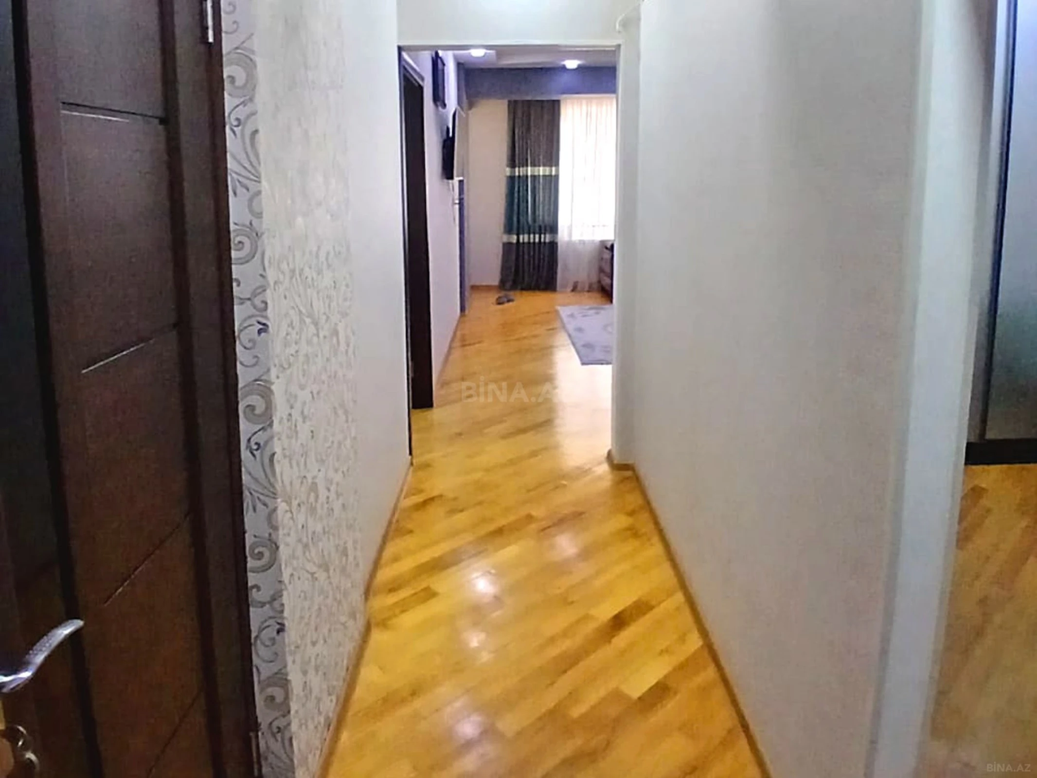 Kirayə verilir 2 otaqlı mənzil 74 m²