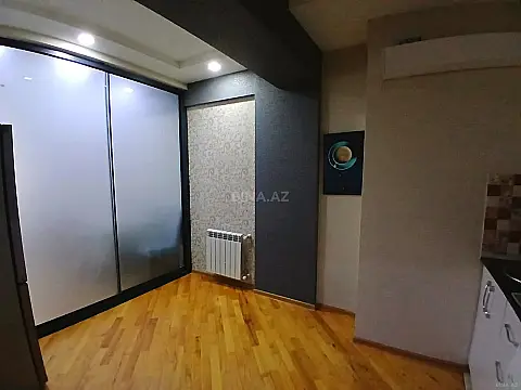 Kirayə verilir 2 otaqlı mənzil 74 m²
