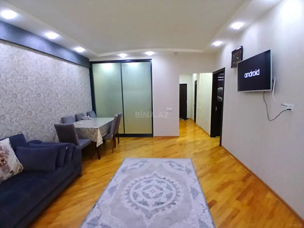 Kirayə verilir 2 otaqlı mənzil 74 m²