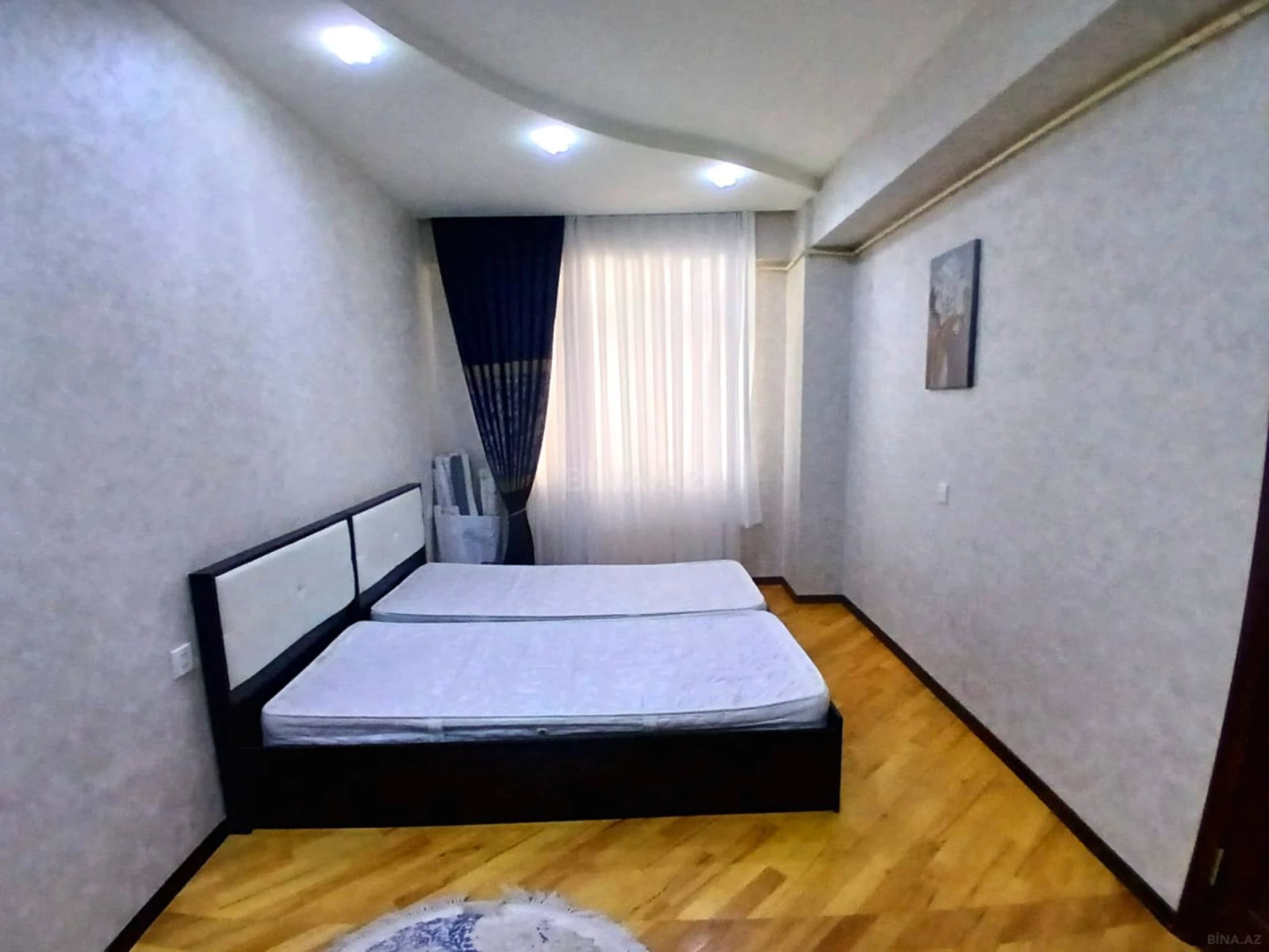 Kirayə verilir 2 otaqlı mənzil 74 m²