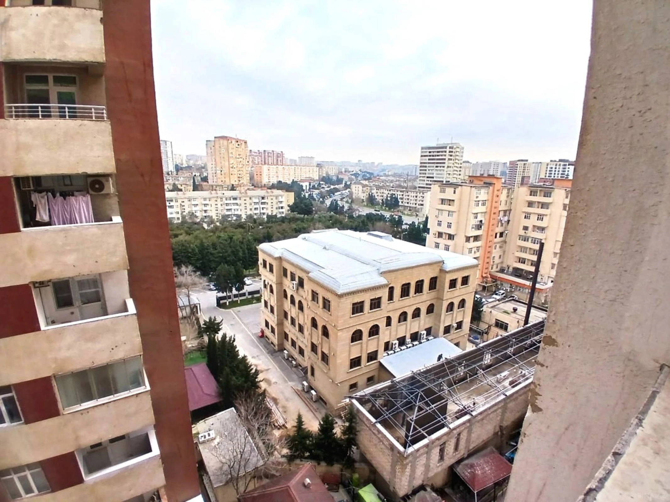 Kirayə verilir 2 otaqlı mənzil 74 m²