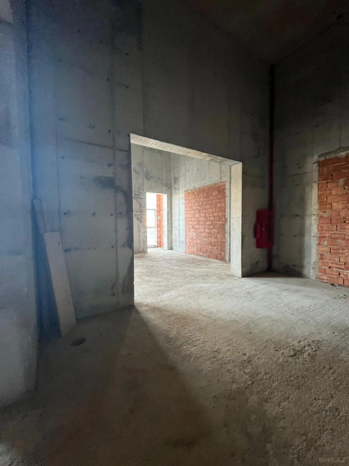 Satılır obyekt 93 m²