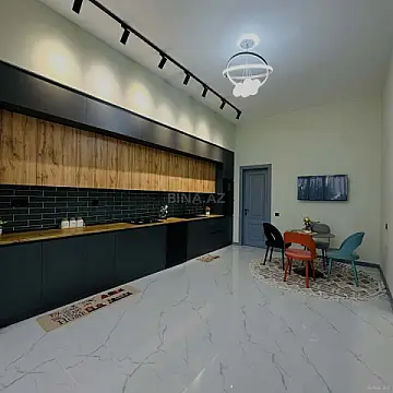 Kirayə verilir 4 otaqlı həyət evi 250 m²