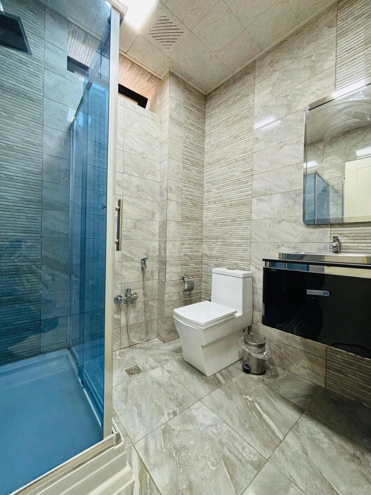 Kirayə verilir 4 otaqlı həyət evi 180 m²