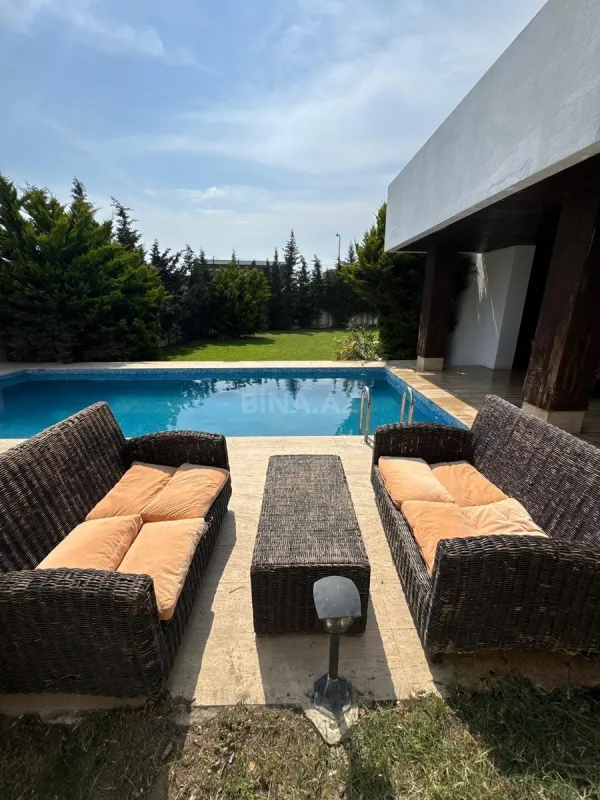 Kirayə verilir 5 otaqlı həyət evi 380 m²