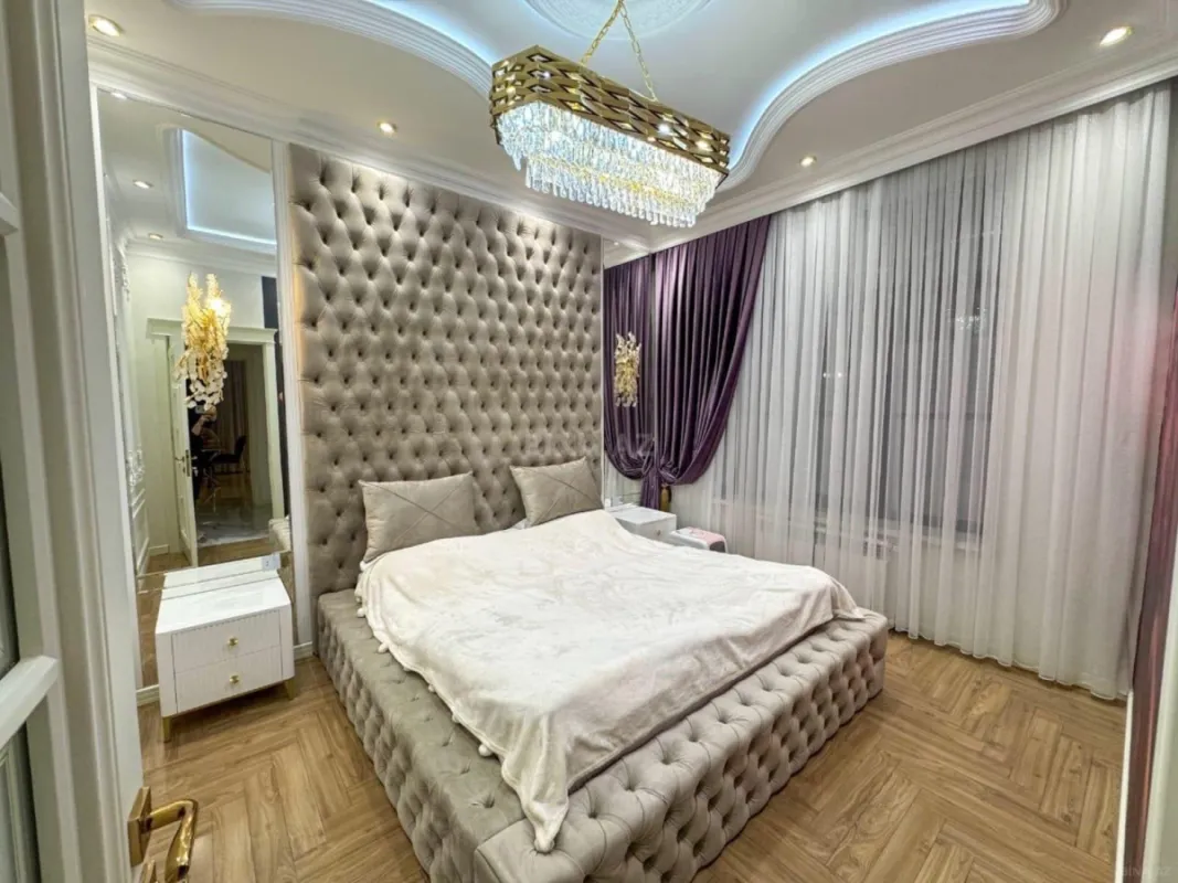 Kirayə verilir 5 otaqlı həyət evi 380 m²