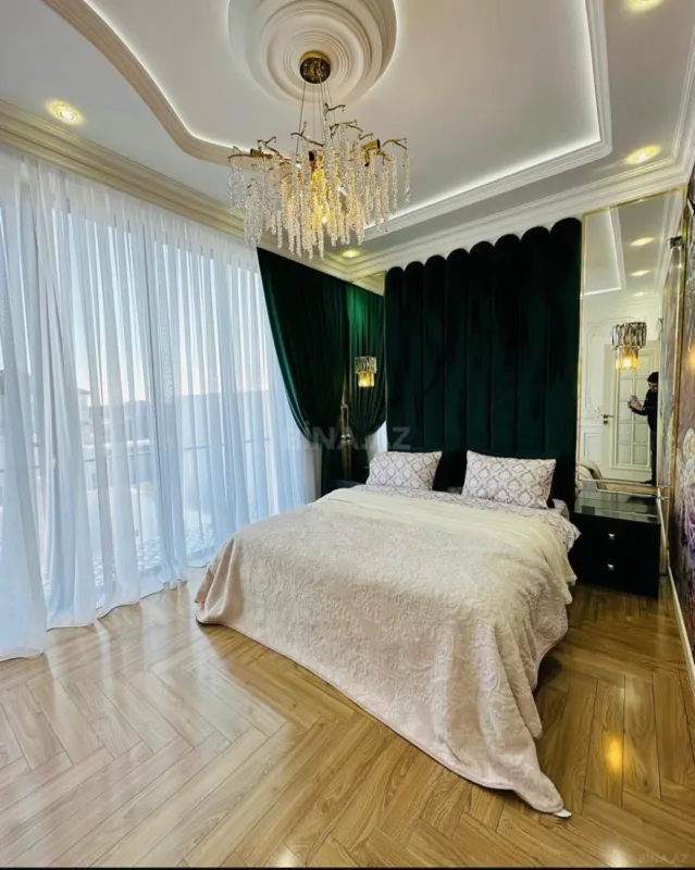 Kirayə verilir 5 otaqlı həyət evi 380 m²