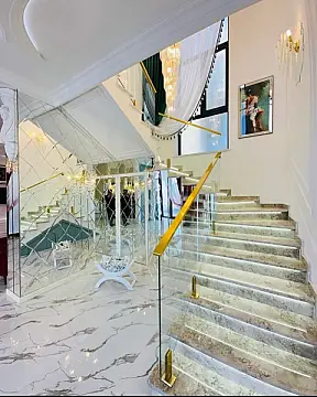 Kirayə verilir 5 otaqlı həyət evi 380 m²