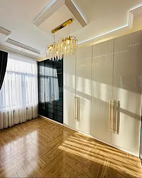 Kirayə verilir 5 otaqlı həyət evi 380 m²