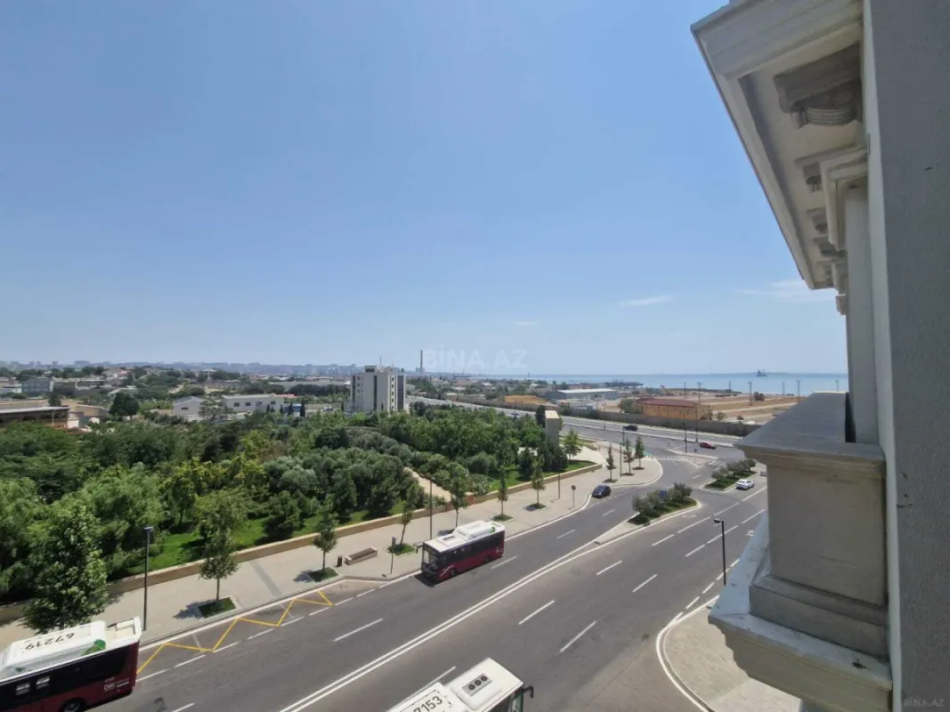 Kirayə verilir 4 otaqlı mənzil 160 m²