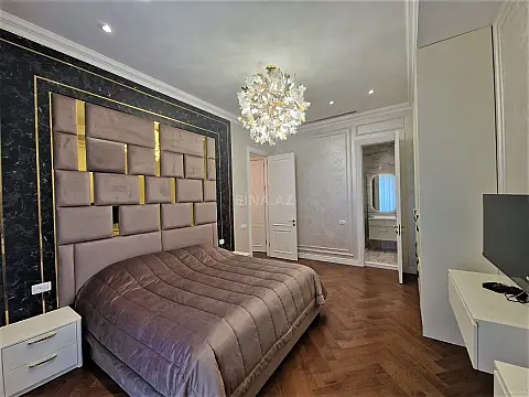 Kirayə verilir 4 otaqlı mənzil 160 m²