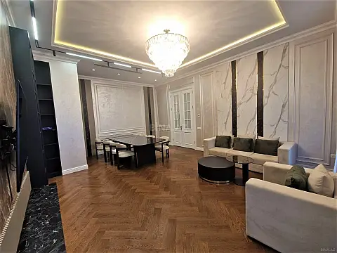 Kirayə verilir 4 otaqlı mənzil 160 m²