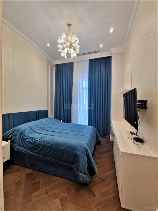 Kirayə verilir 4 otaqlı mənzil 160 m²