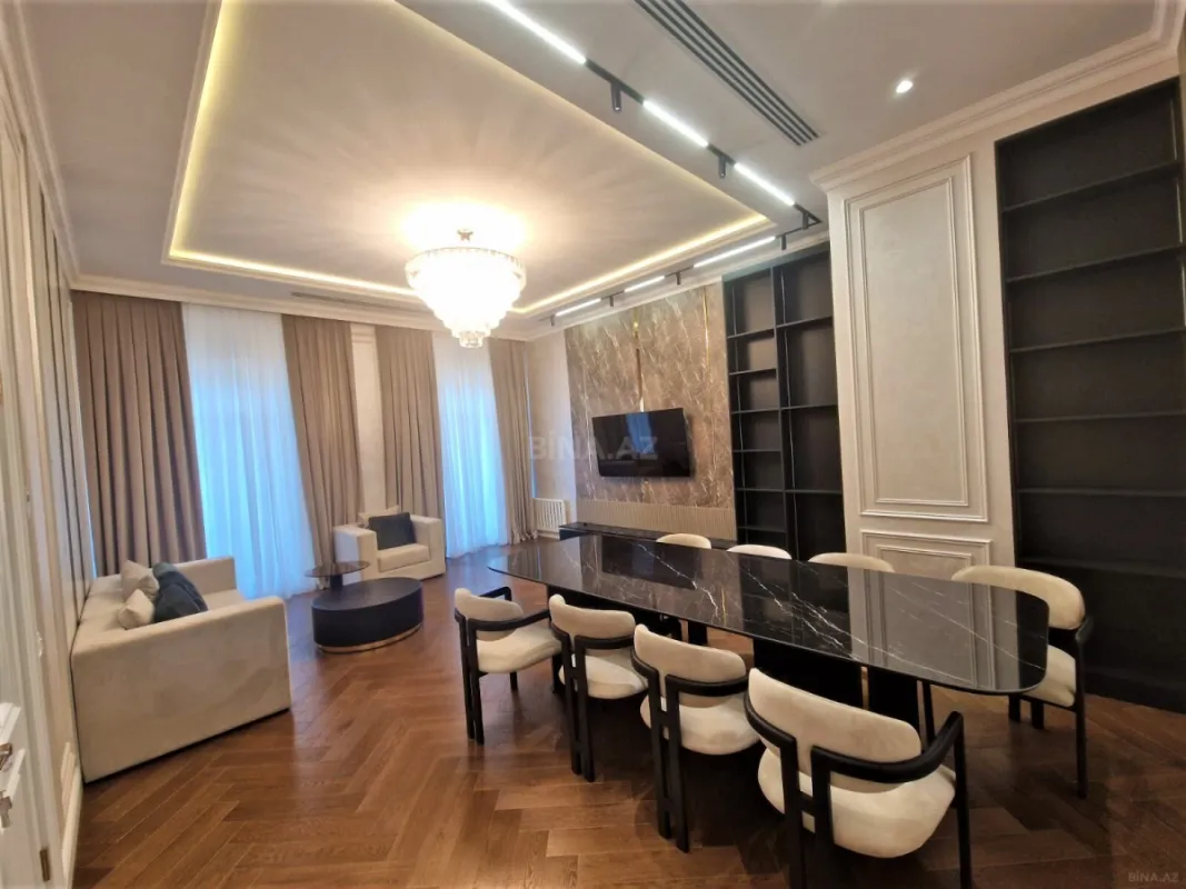 Kirayə verilir 4 otaqlı mənzil 160 m²