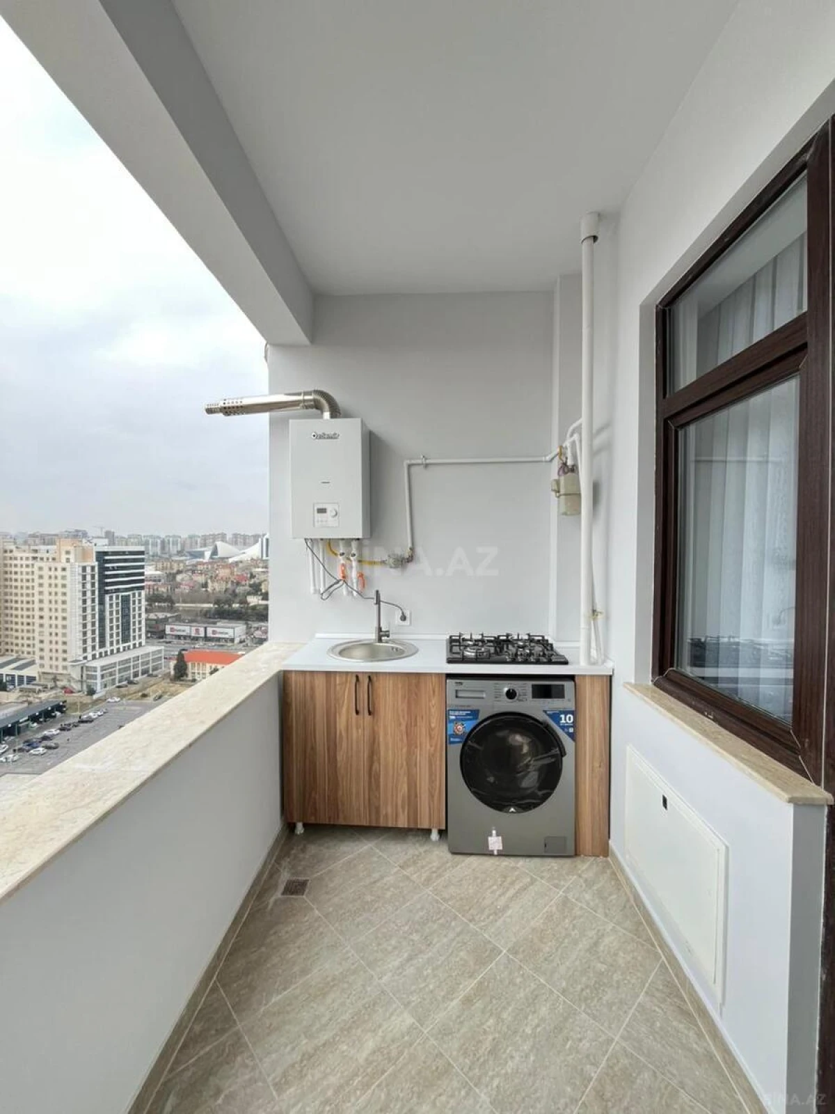 Satılır 2 otaqlı mənzil 67 m²