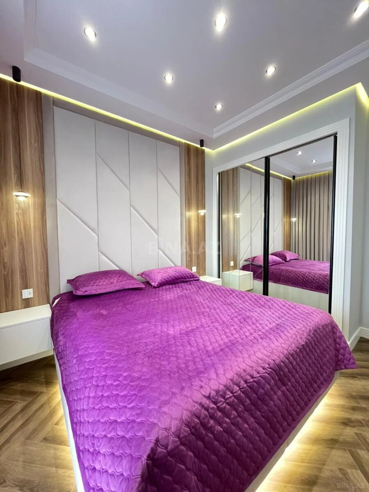 Satılır 2 otaqlı mənzil 67 m²