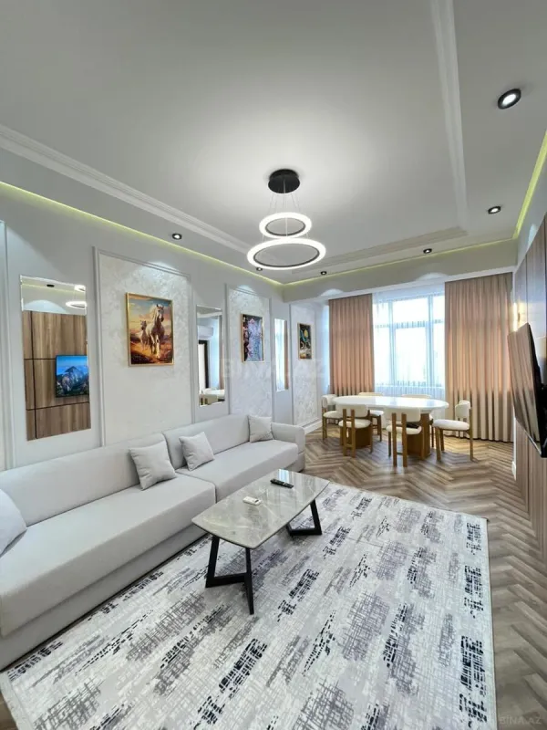 Satılır 2 otaqlı mənzil 67 m²