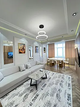Satılır 2 otaqlı mənzil 67 m²