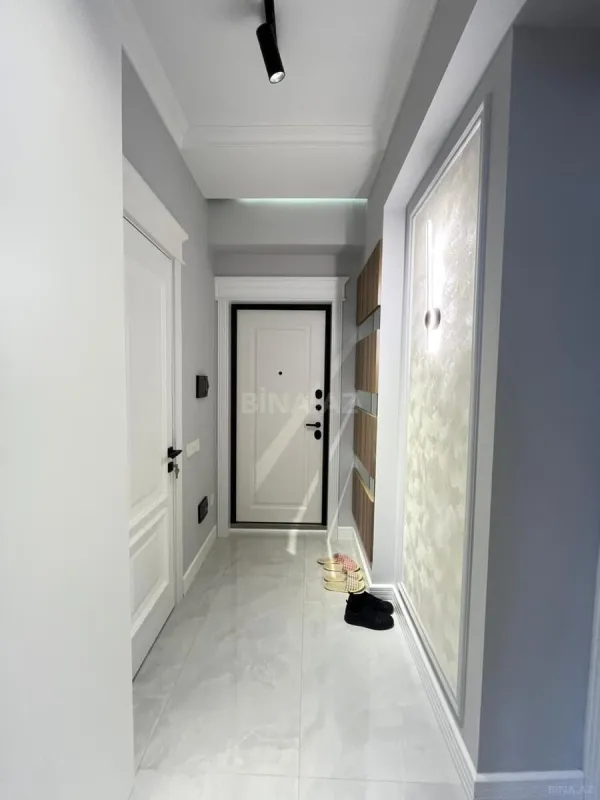 Satılır 2 otaqlı mənzil 67 m²