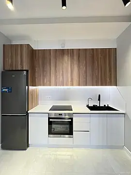 Satılır 2 otaqlı mənzil 67 m²