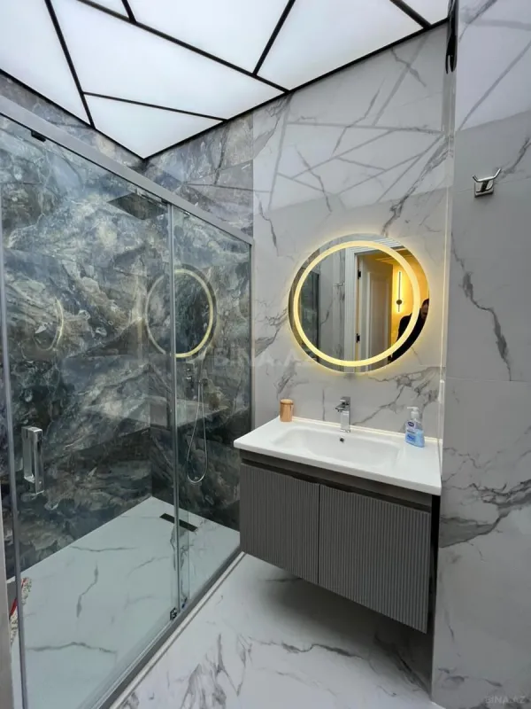 Satılır 2 otaqlı mənzil 67 m²