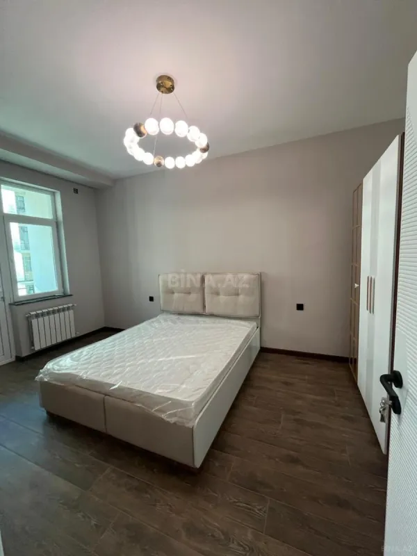Kirayə verilir 2 otaqlı mənzil 70 m²