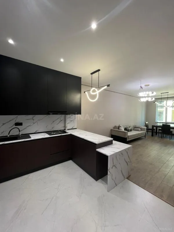 Kirayə verilir 2 otaqlı mənzil 70 m²