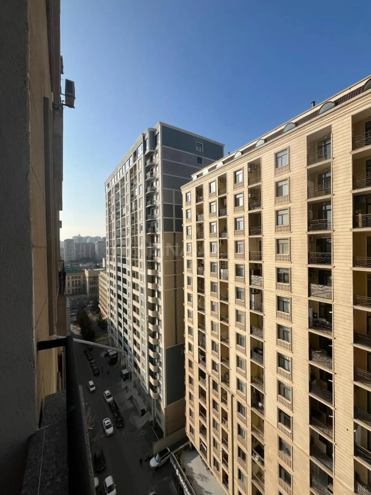 Kirayə verilir 2 otaqlı mənzil 70 m²
