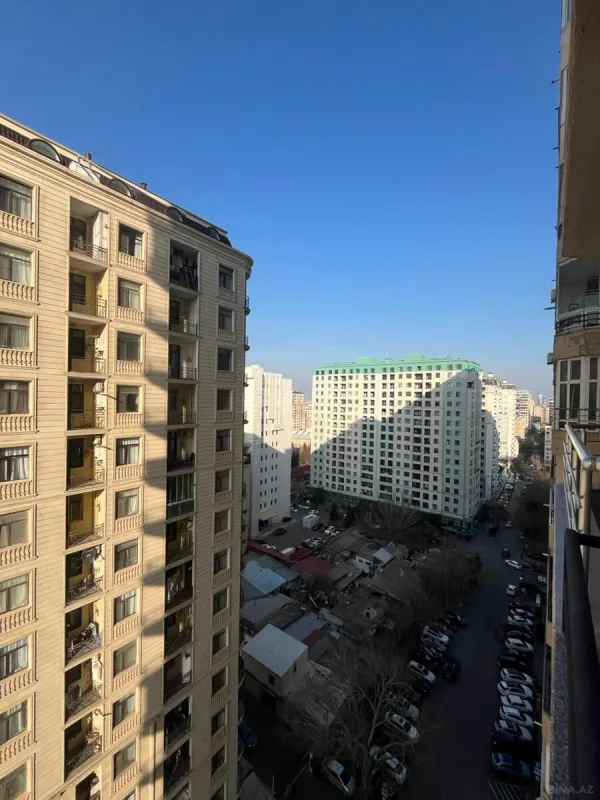 Kirayə verilir 2 otaqlı mənzil 70 m²