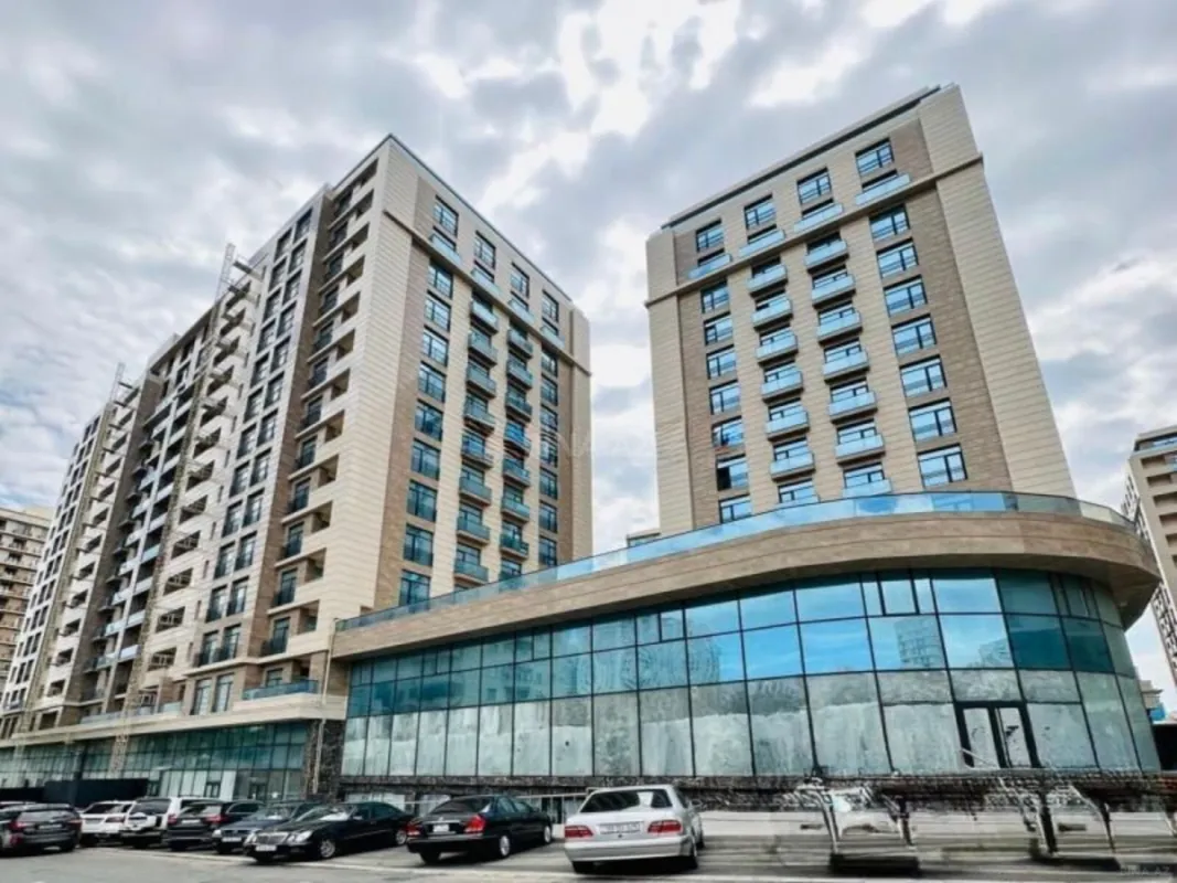 Satılır 2 otaqlı mənzil 65 m²