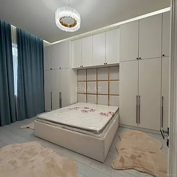 Kirayə verilir 4 otaqlı həyət evi 250 m²