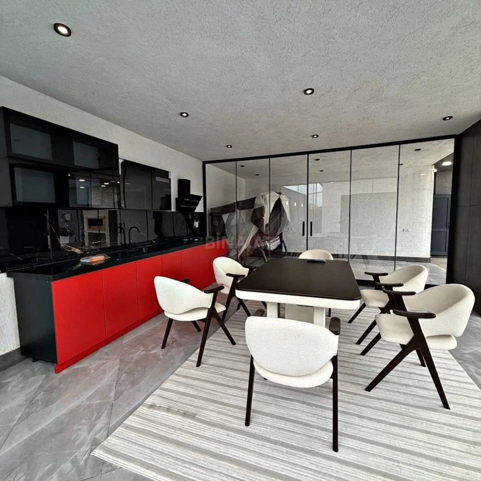 Kirayə verilir 4 otaqlı həyət evi 250 m²