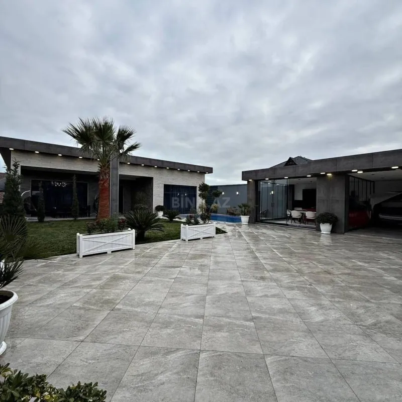 Kirayə verilir 4 otaqlı həyət evi 250 m²