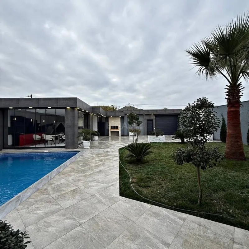 Kirayə verilir 4 otaqlı həyət evi 250 m²