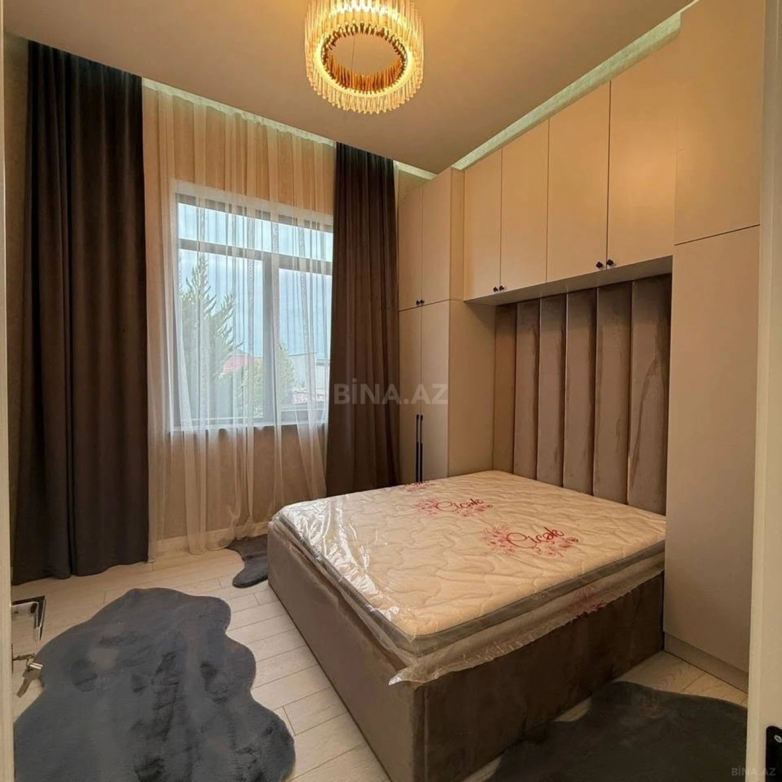 Kirayə verilir 4 otaqlı həyət evi 250 m²