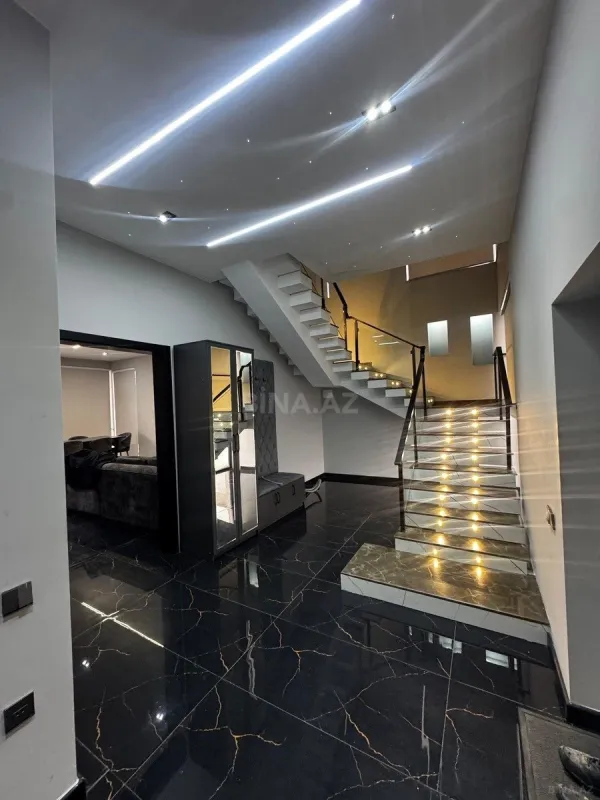 Kirayə verilir 5 otaqlı həyət evi 200 m²