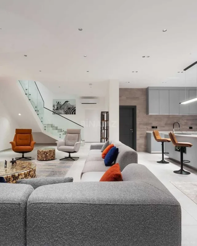 Kirayə verilir 5 otaqlı həyət evi 200 m²