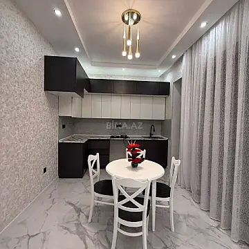 Kirayə verilir 4 otaqlı həyət evi 250 m²