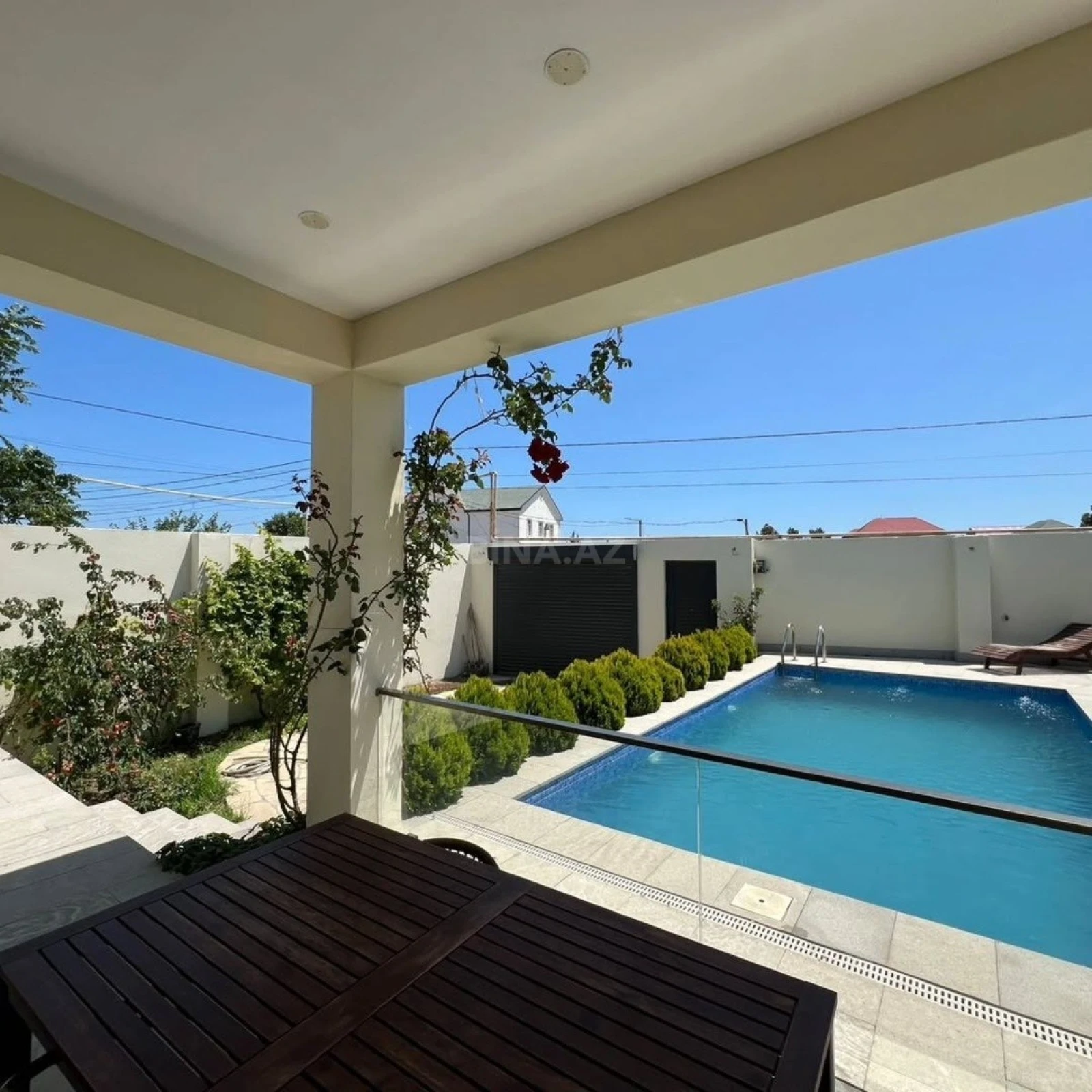 Kirayə verilir 4 otaqlı həyət evi 200 m²