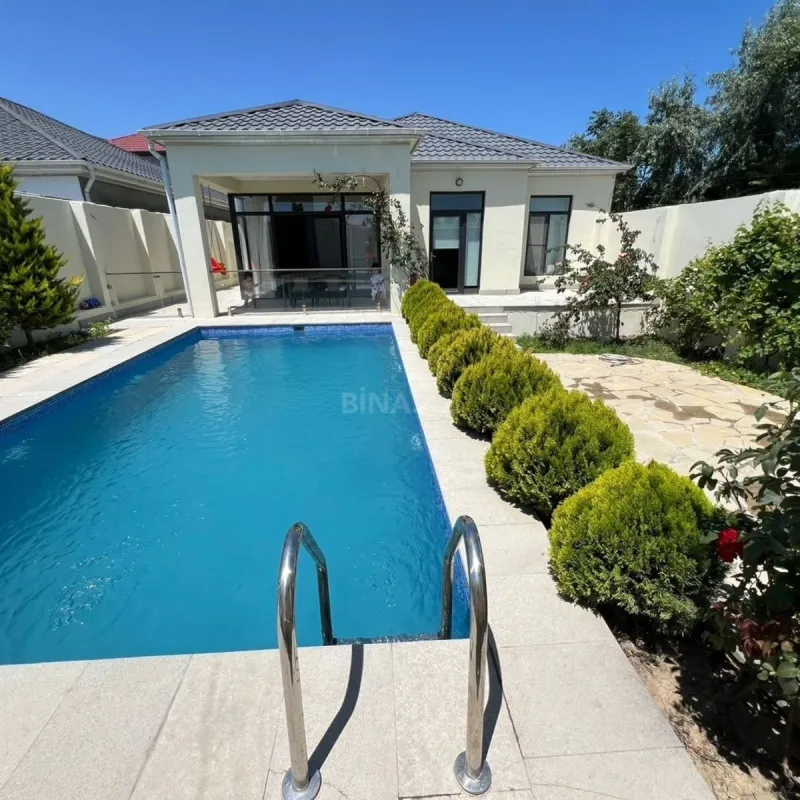 Kirayə verilir 4 otaqlı həyət evi 200 m²