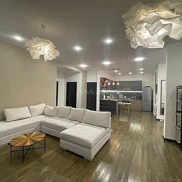 Kirayə verilir 4 otaqlı həyət evi 200 m²