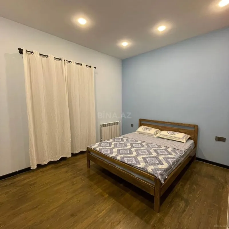 Kirayə verilir 4 otaqlı həyət evi 200 m²