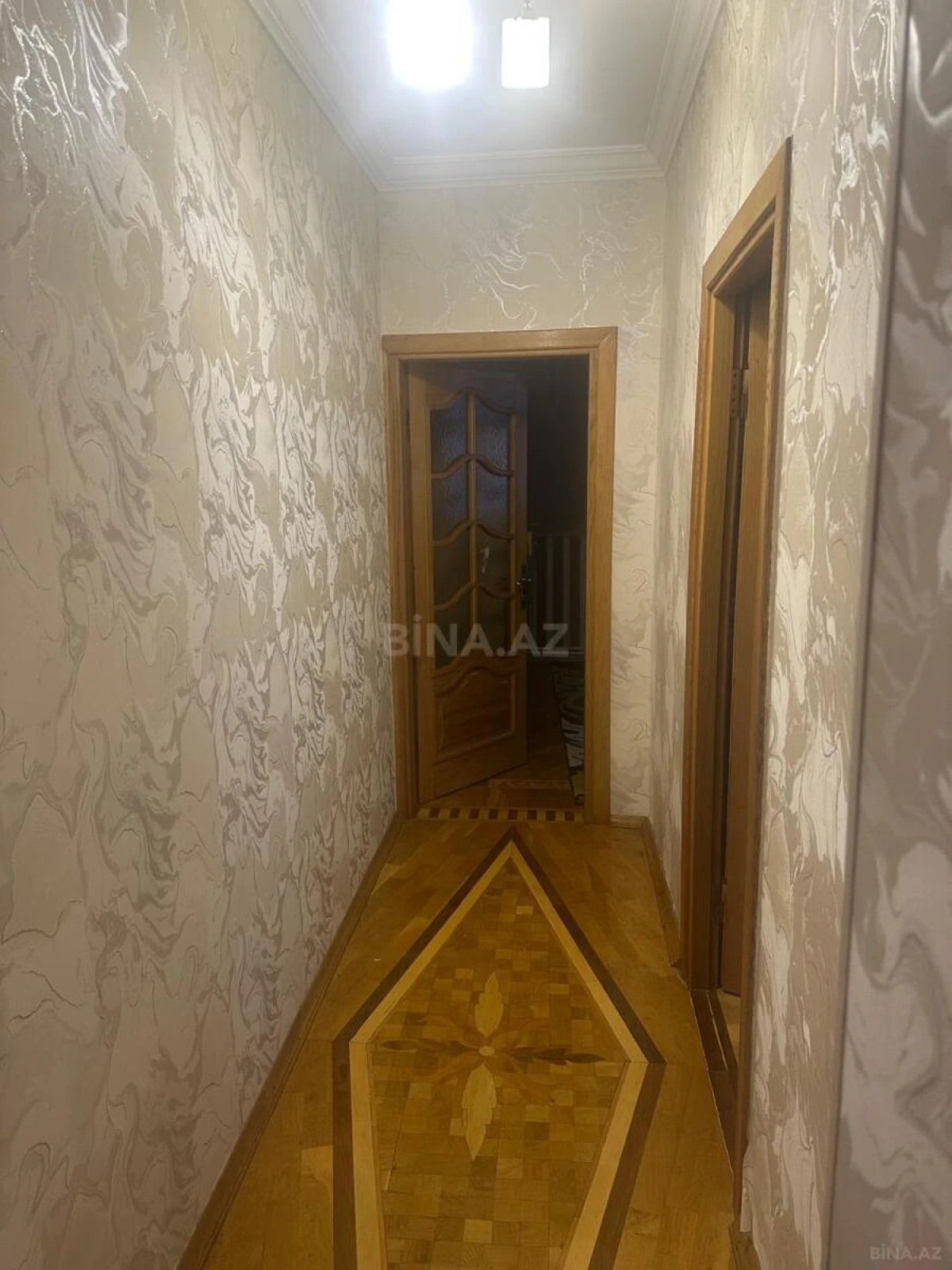 Satılır 5 otaqlı mənzil 120 m²