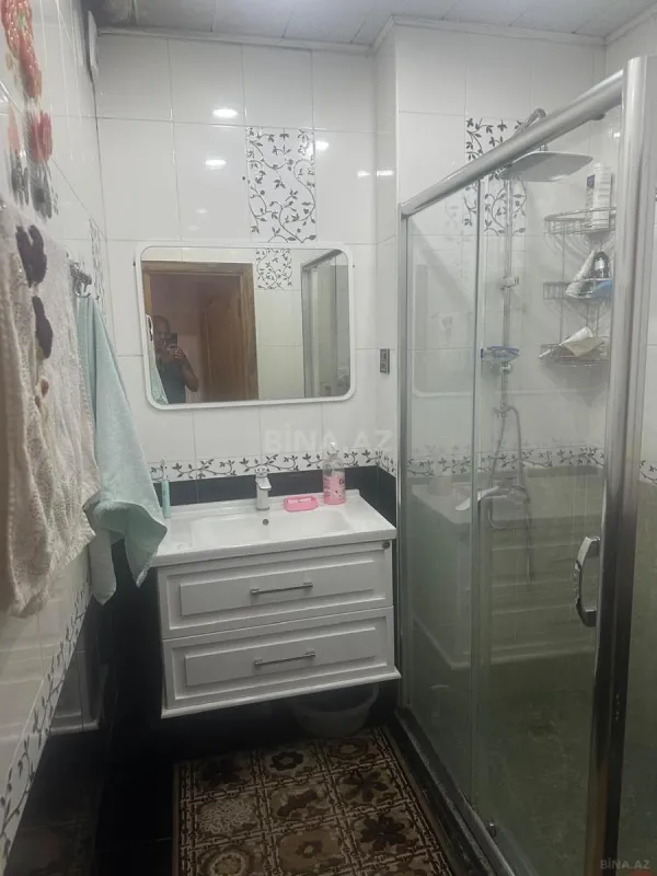 Satılır 5 otaqlı mənzil 120 m²