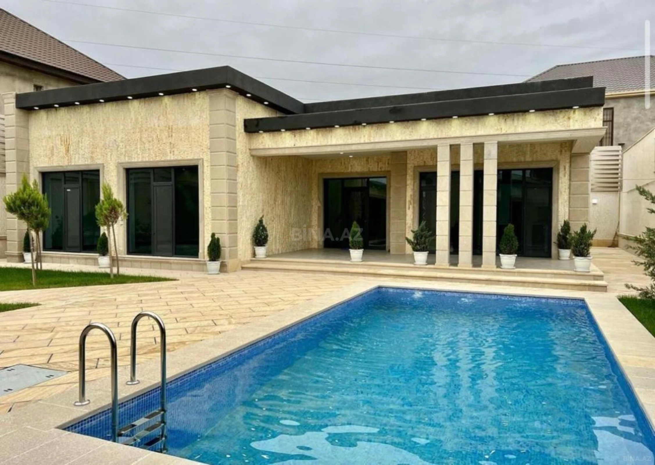 Kirayə verilir 3 otaqlı həyət evi 180 m²