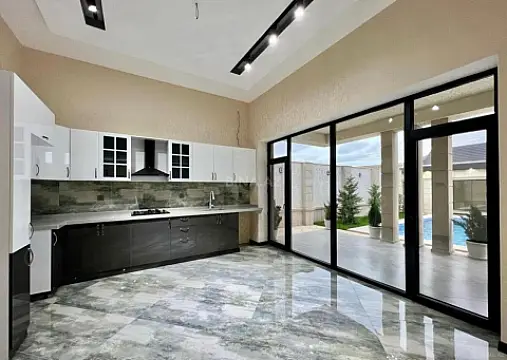 Kirayə verilir 3 otaqlı həyət evi 180 m²