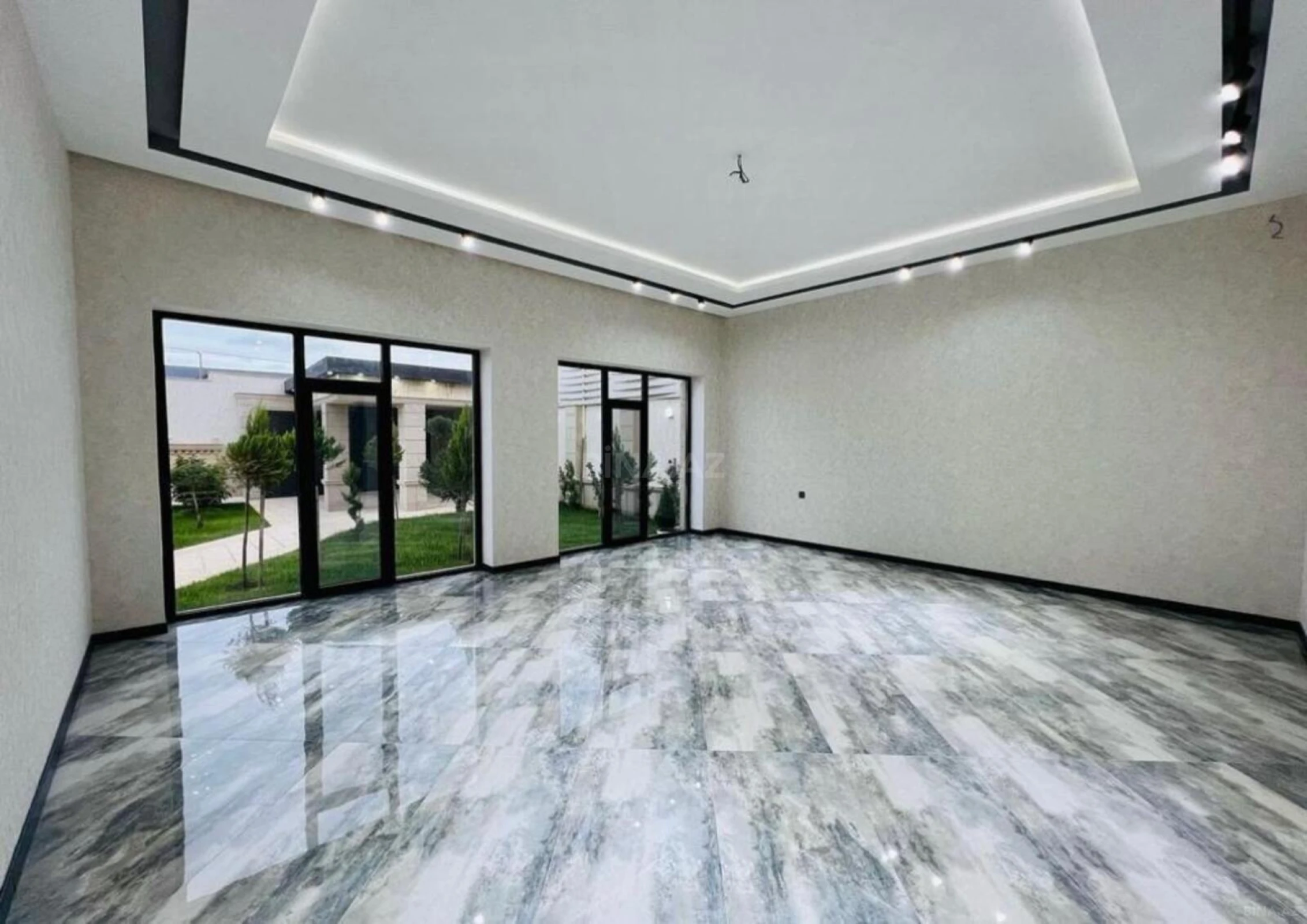 Kirayə verilir 3 otaqlı həyət evi 180 m²