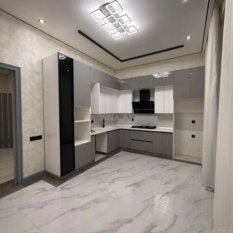 Kirayə verilir 4 otaqlı həyət evi 300 m²