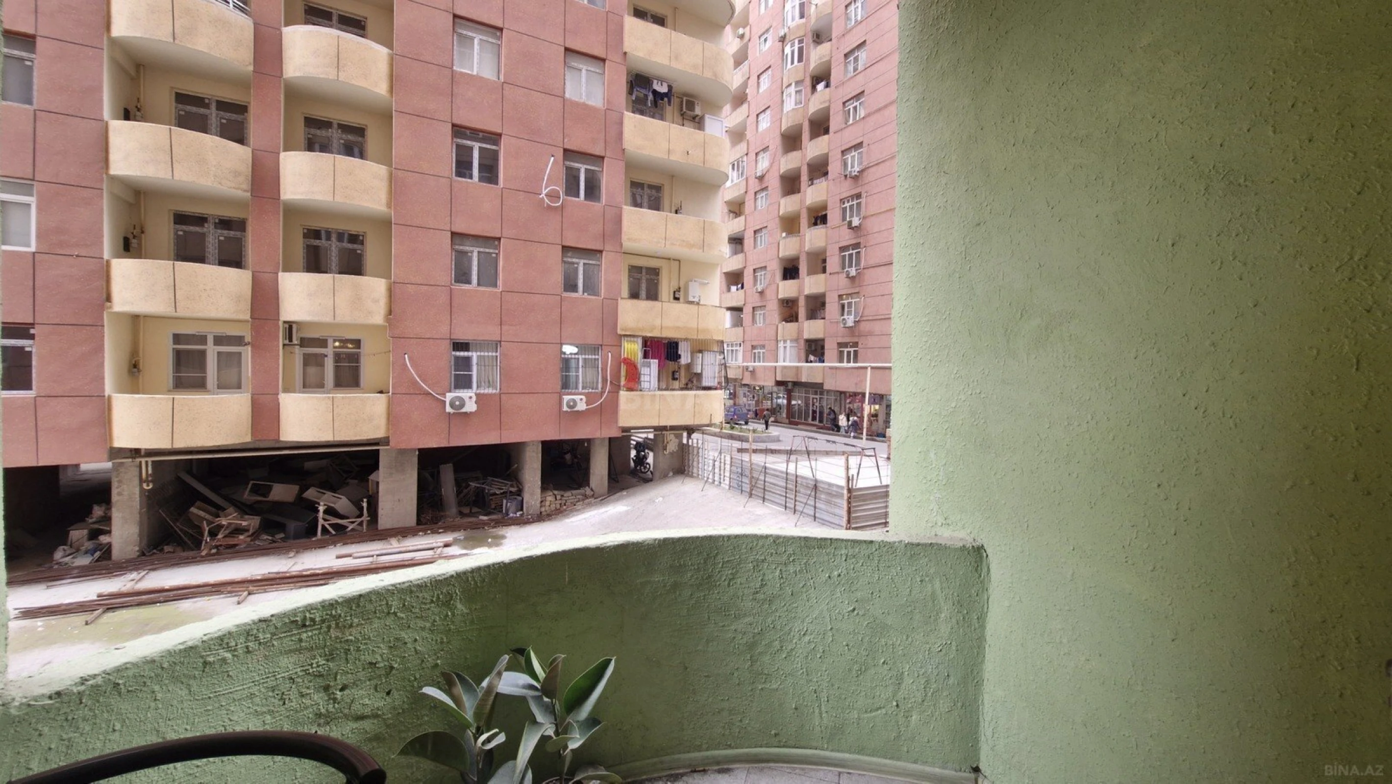 Satılır 2 otaqlı mənzil 53 m²