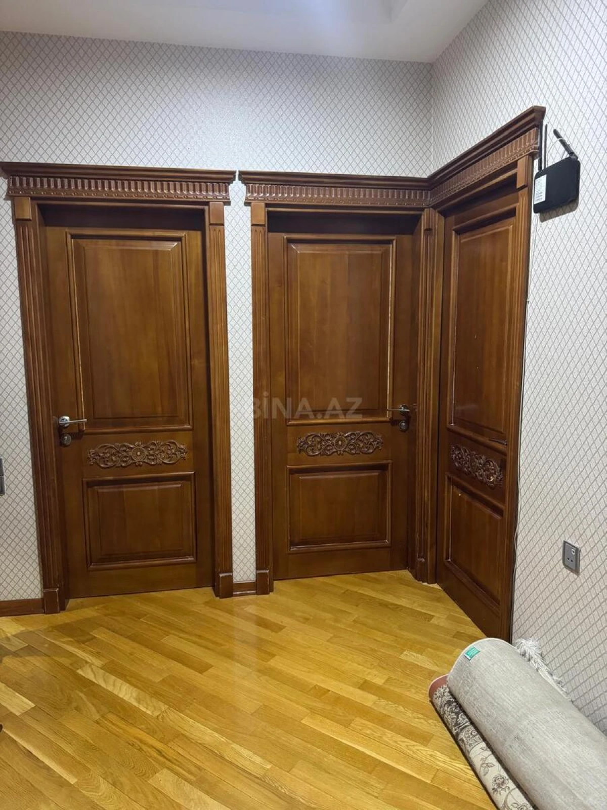 Satılır 4 otaqlı mənzil 110 m²